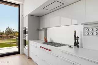 Photo #4: 6715294 Listing