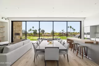 Photo #6: 6715294 Listing