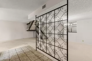 Photo #3: 6715300 Listing