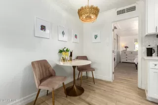 Photo #5: 6715488 Listing