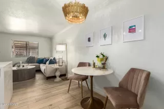 Photo #6: 6715488 Listing