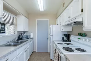 Photo #4: 6715543 Listing