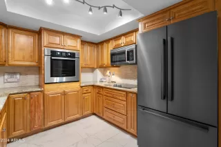 Photo #2: 6715553 Listing 