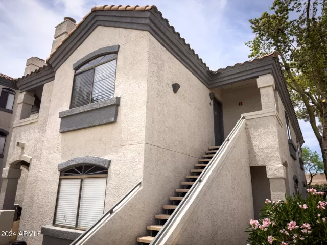 MLS: 6715585 Condo For Sale