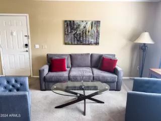 Photo #1: 6715585 Listing 