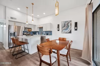 Photo #4: 6716071 Listing 