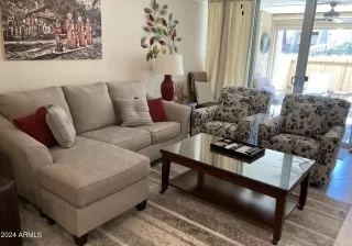 Photo #4: 6716140 Listing