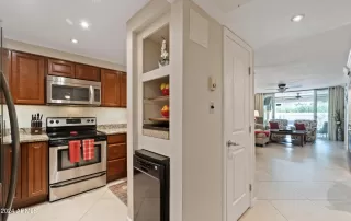 Photo #5: 6716140 Listing