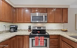 Photo #6: 6716140 Listing