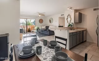 Photo #3: 6716233 Listing