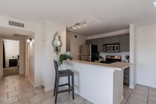 Photo #4: 6716233 Listing