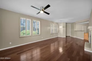 Photo #6: 6716282 Listing 