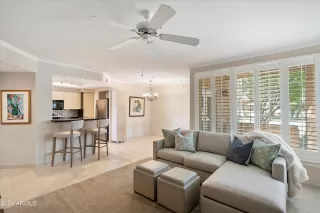 Photo #1: 6716293 Listing 