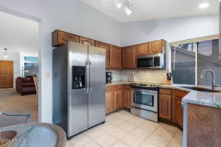 Photo #6: 6716338 Listing