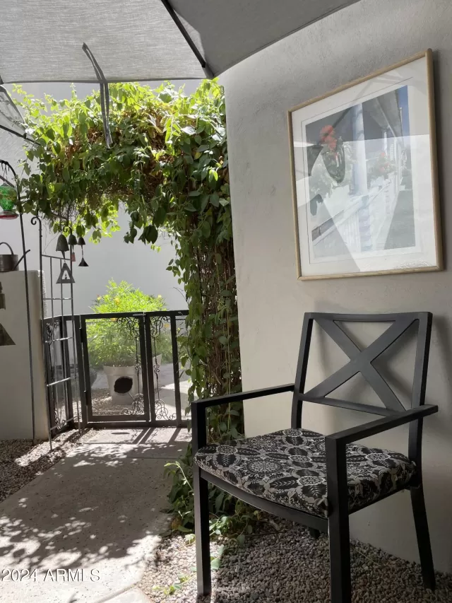 MLS: 6716453 Condo For Sale