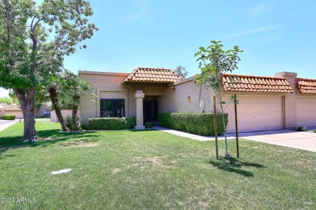 MLS: 6716470 Condo For Sale