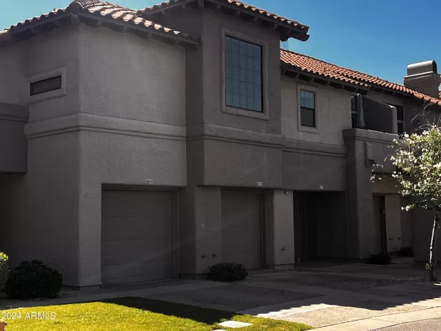 MLS: 6716581 Condo For Sale