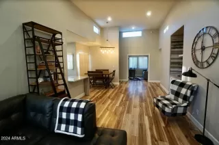 Photo #1: 6716589 Listing