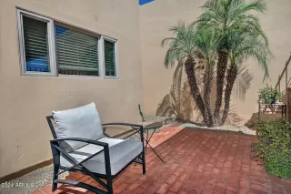 Photo #5: 6716707 Listing 