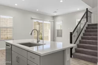 Photo #1: 6716769 Listing 