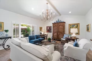 Photo #1: 6716968 Listing 