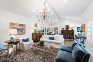 Photo #2: 6716968 Listing 