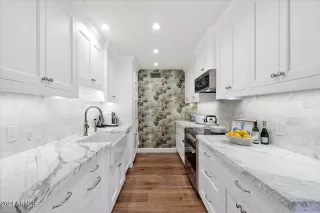 Photo #3: 6716968 Listing 