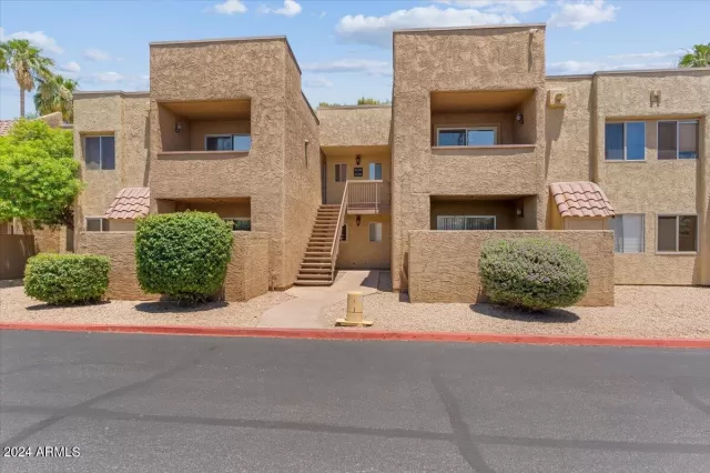 MLS: 6717354 Condo For Sale