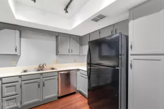 Photo #2: 6717643 Listing 