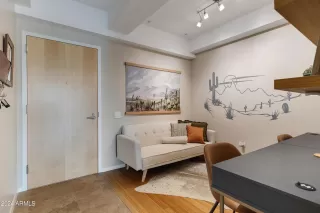 Photo #2: 6717748 Listing