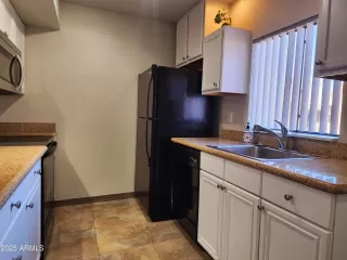 Photo #4: 6718115 Listing