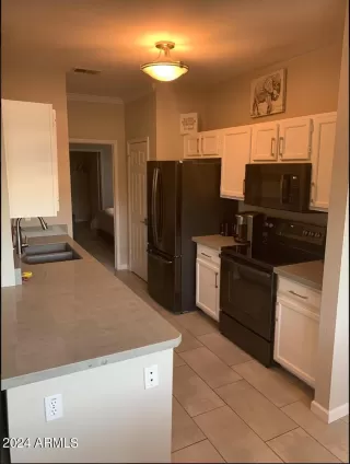 Photo #4: 6718341 Listing