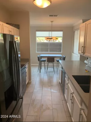 Photo #5: 6718341 Listing