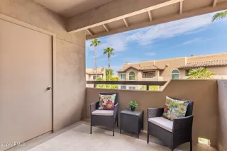 Photo #4: 6718518 Listing