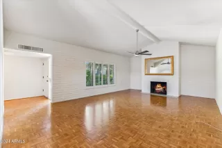 Photo #2: 6718815 Listing 