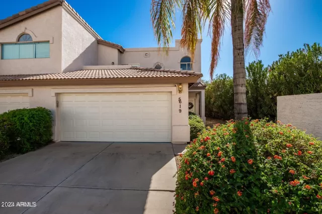 MLS: 6719132 Condo For Sale