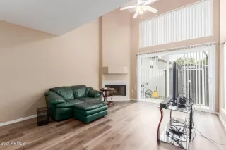 Photo #5: 6719132 Listing 