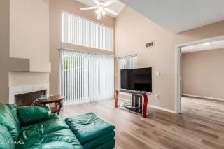 Photo #6: 6719132 Listing 