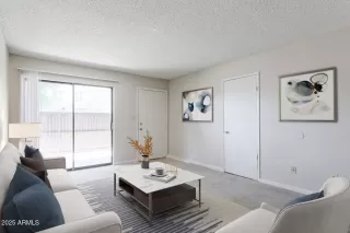 Photo #6: 6719357 Listing 