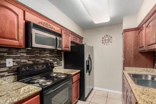 Photo #4: 6719565 Listing