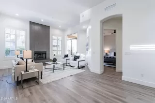 Photo #2: 6719587 Listing 