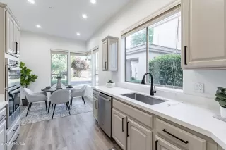 Photo #5: 6719587 Listing 