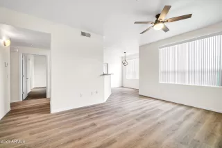 Photo #3: 6719807 Listing