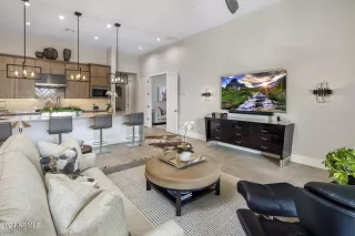 Photo #4: 6719862 Listing 