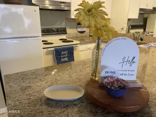 Photo #3: 6719993 Listing