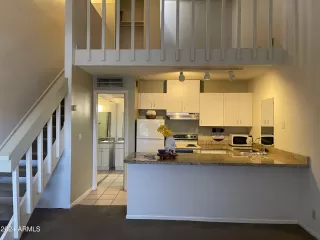 Photo #6: 6719993 Listing