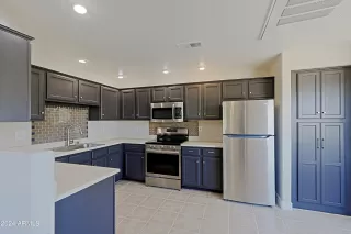 Photo #6: 6720015 Listing 