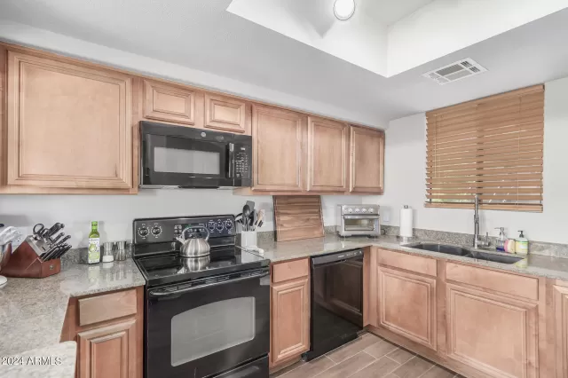 MLS: 6720199 Condo For Sale