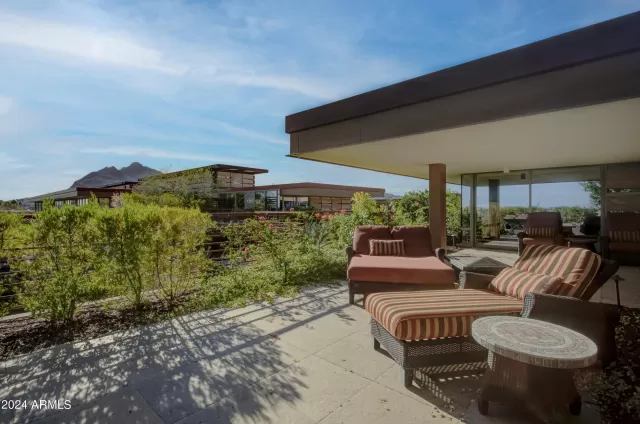 MLS: 6720594 Condo For Sale