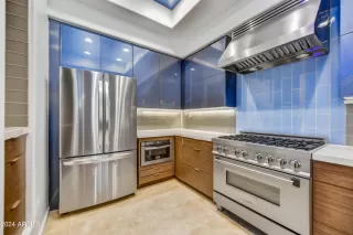 Photo #5: 6720793 Listing